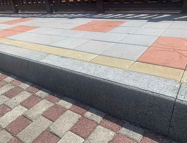 路緣石